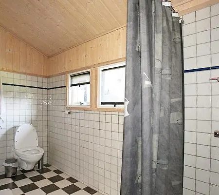 Hébergement de vacances Three-bedroom Holiday In 29